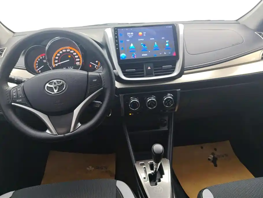 TOYOTA YARIS L ZHIXUAN