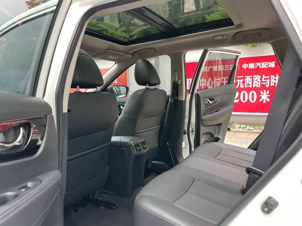 Nissan X-Trail — миниатюра 13
