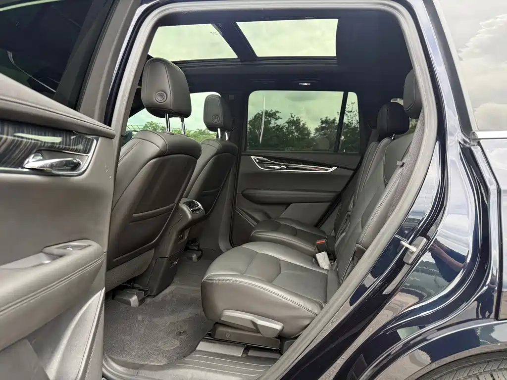Cadillac XT6 — миниатюра 6