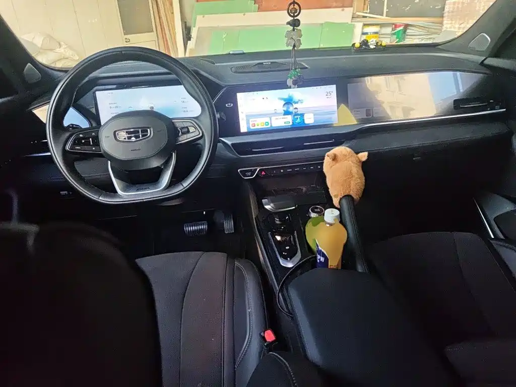 Geely Xingyue L — миниатюра 10