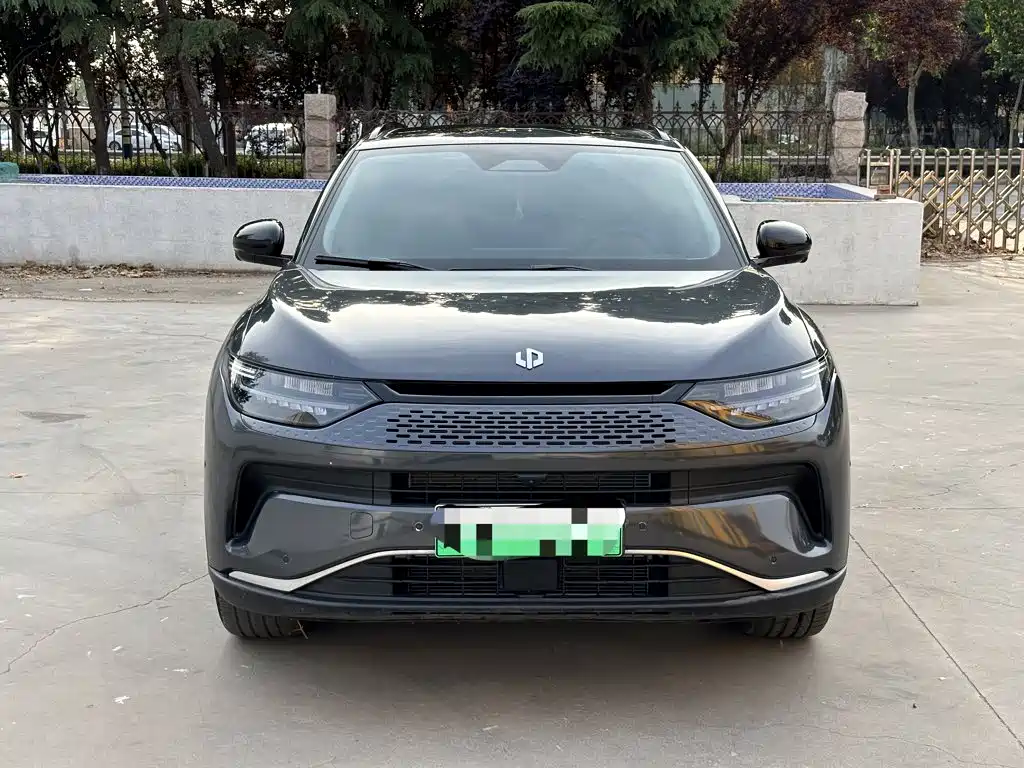 Leapmotor Leapmotor C11 — миниатюра 2