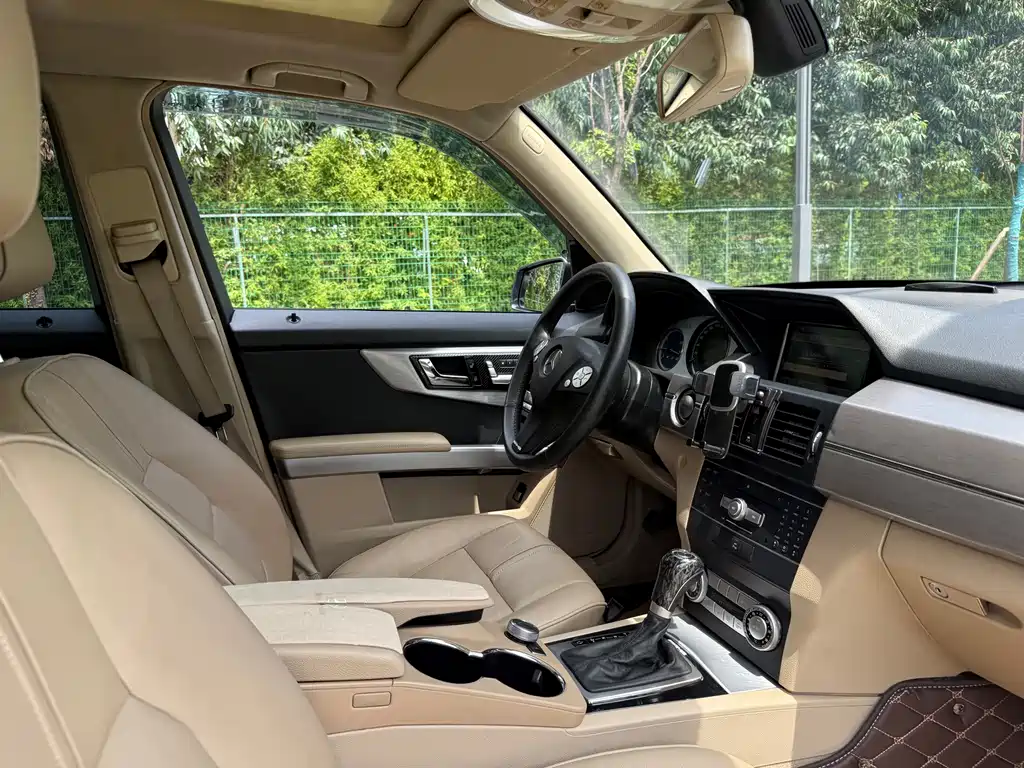 Mercedes-Benz GLK-Class (Import) — миниатюра 16