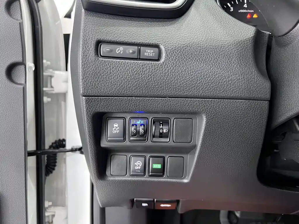 Nissan Qashqai — миниатюра 15