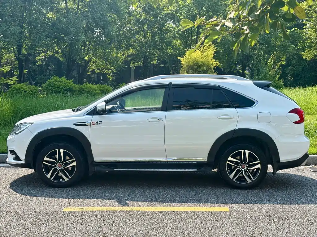 BYD Tang New Energy — миниатюра 7