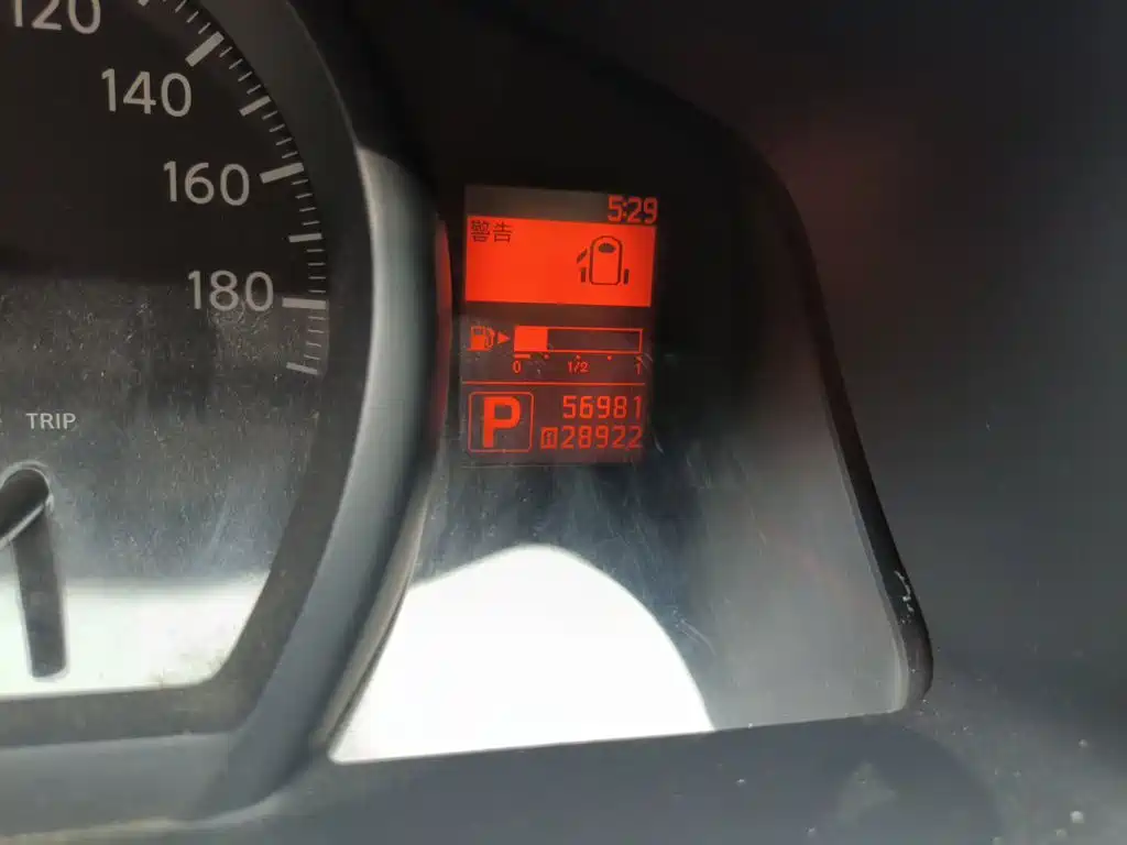 Nissan NV200 — миниатюра 8