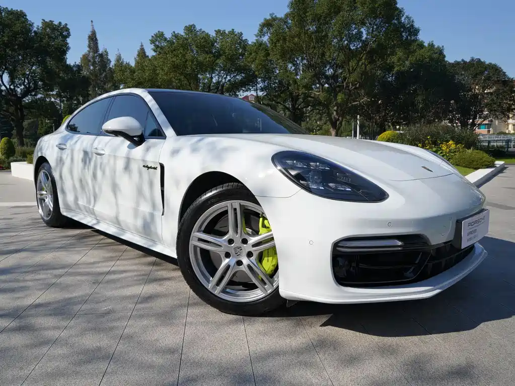 PORSCHE PANAMERA NEW ENERGY