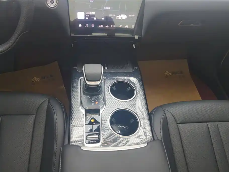 Hongqi HONGQI HS3 PHEV