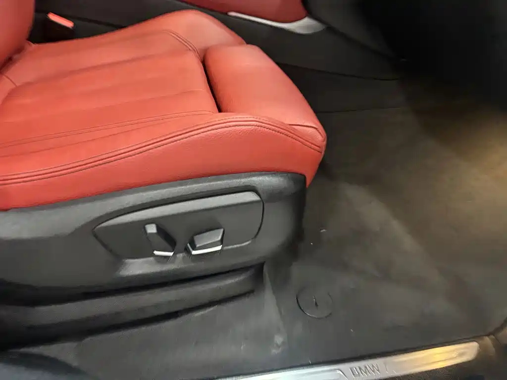 BMW X6 — миниатюра 27