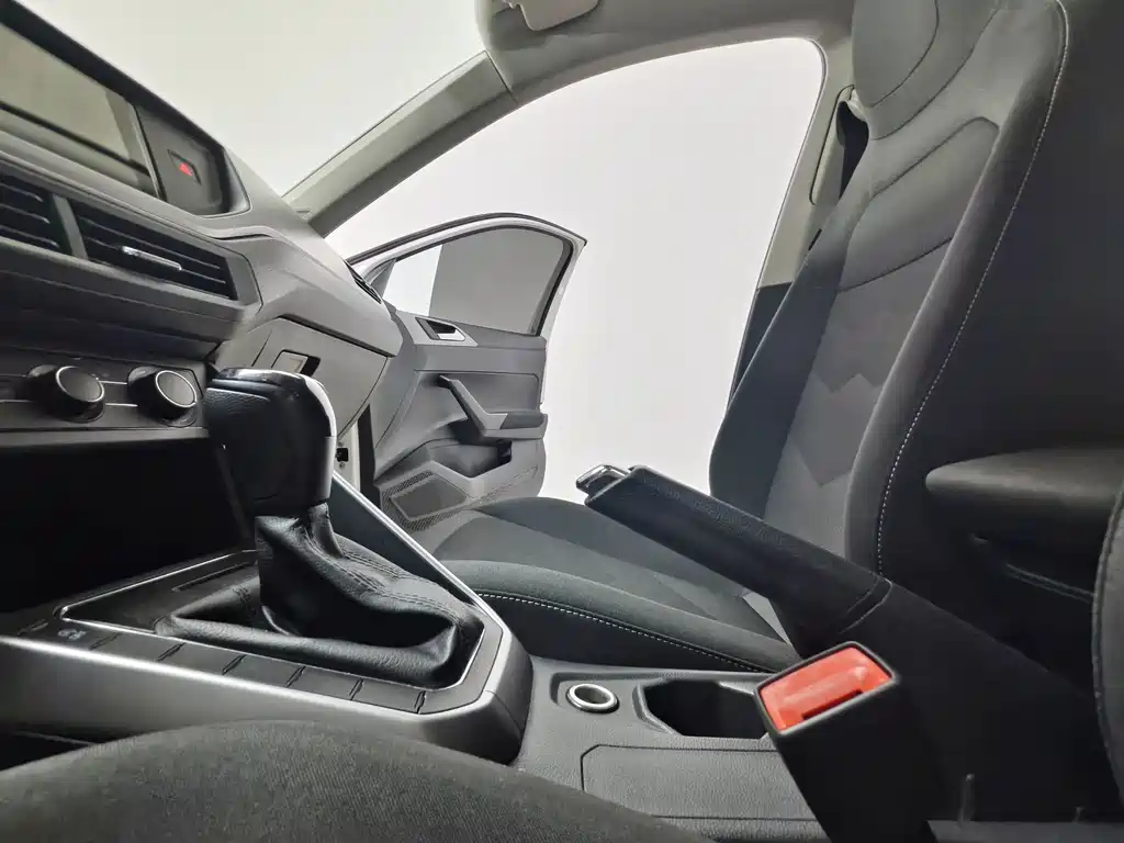 Volkswagen Polo — миниатюра 12
