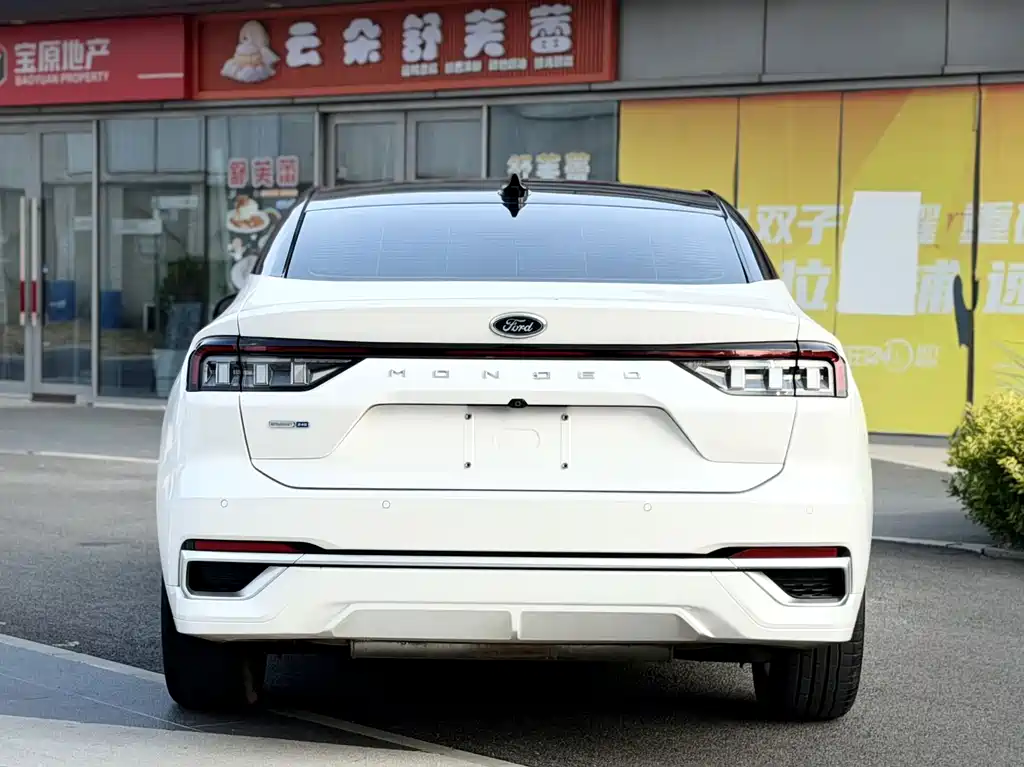 Ford Mondeo — миниатюра 5
