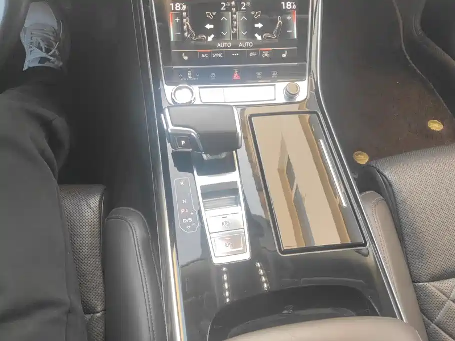 Audi A8 — фотографии объявления, Фото 17