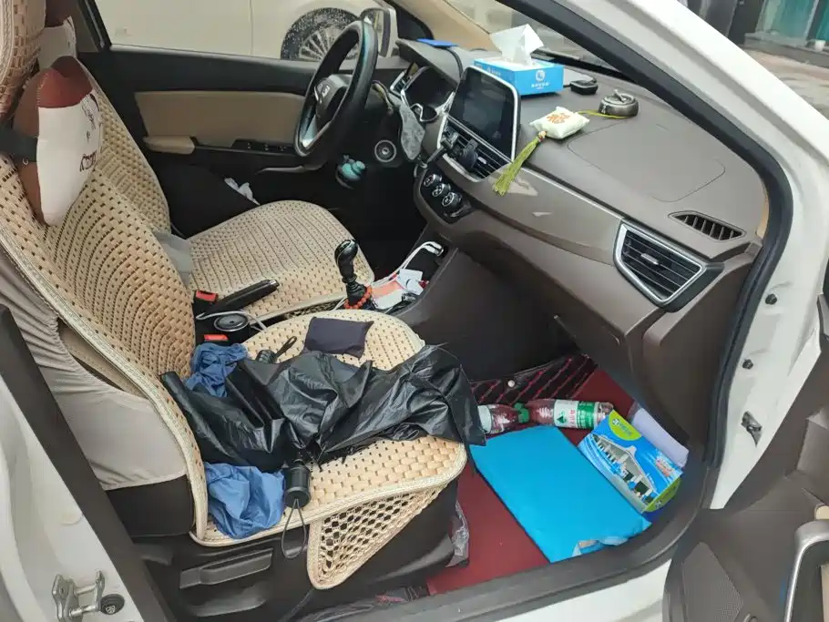 Baojun 310W — миниатюра 8
