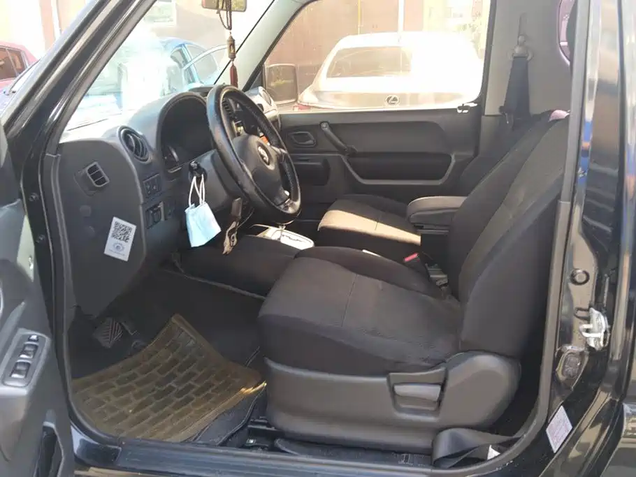Suzuki Jimny — миниатюра 9