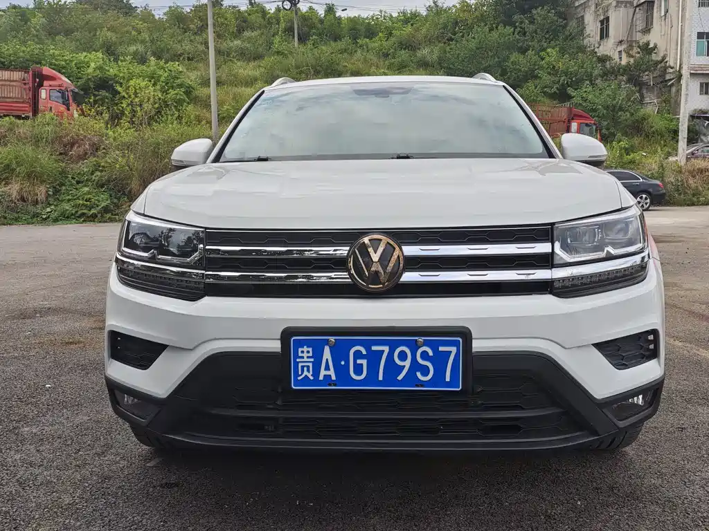 Volkswagen Tharu — миниатюра 2