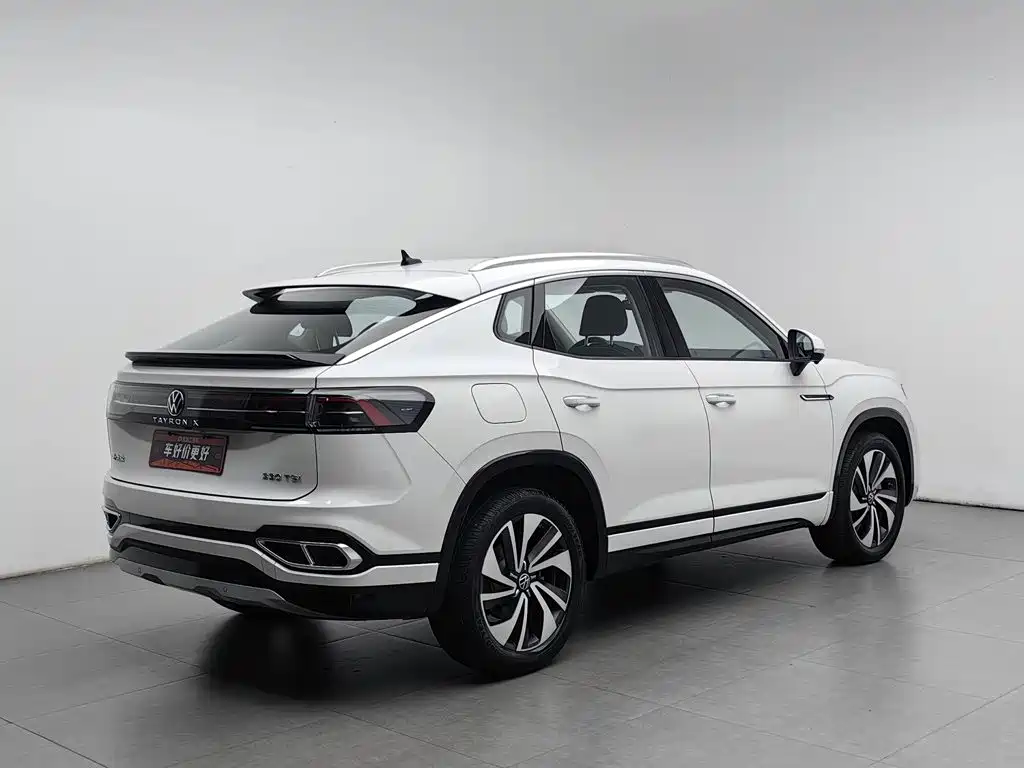 Volkswagen X — миниатюра 2