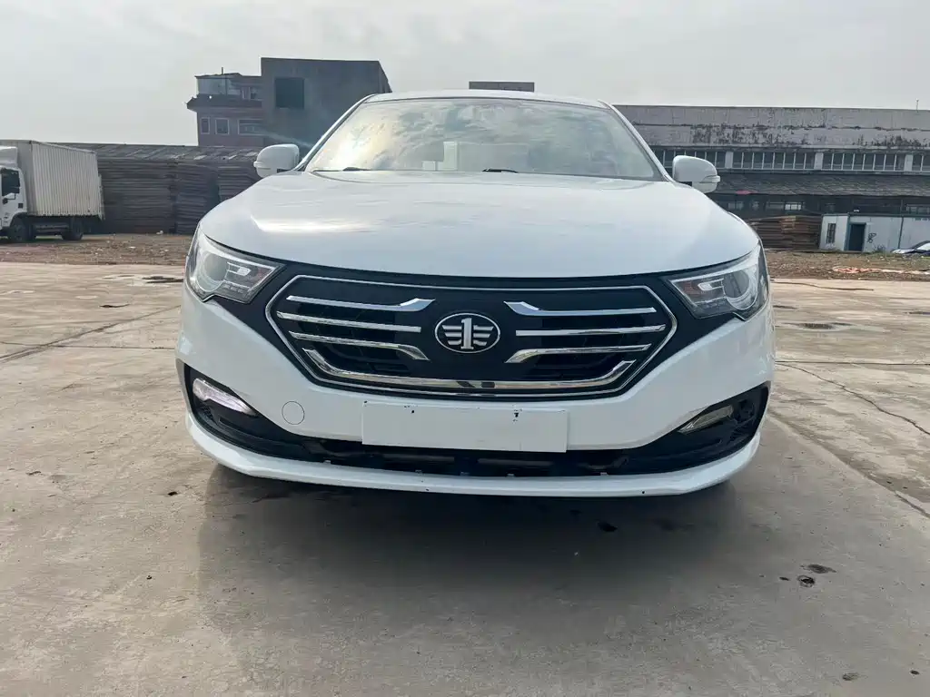Bestune B30EV 2021
