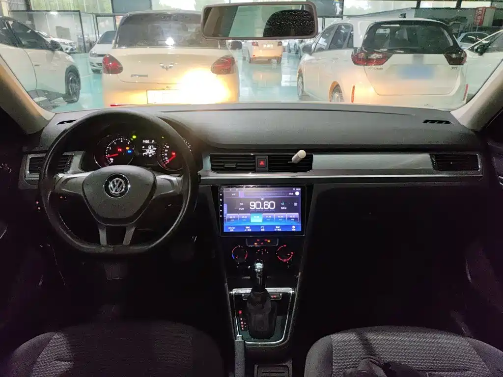 Volkswagen Bora 2019 1.5L AT Fashion VI