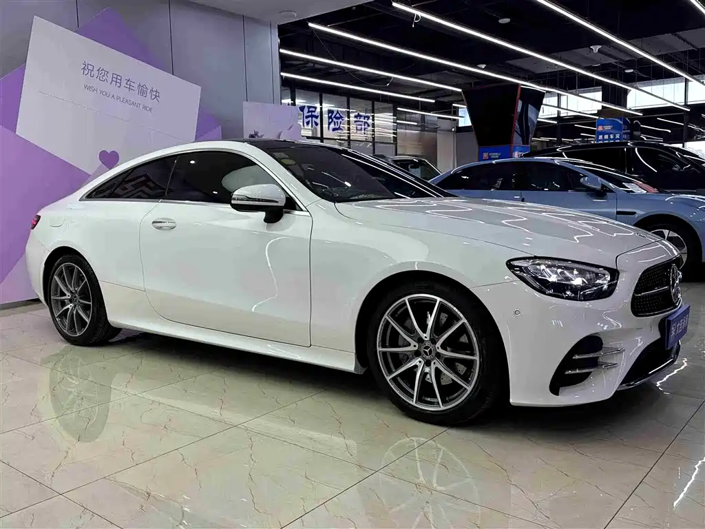 MERCEDES-BENZ E CLASS