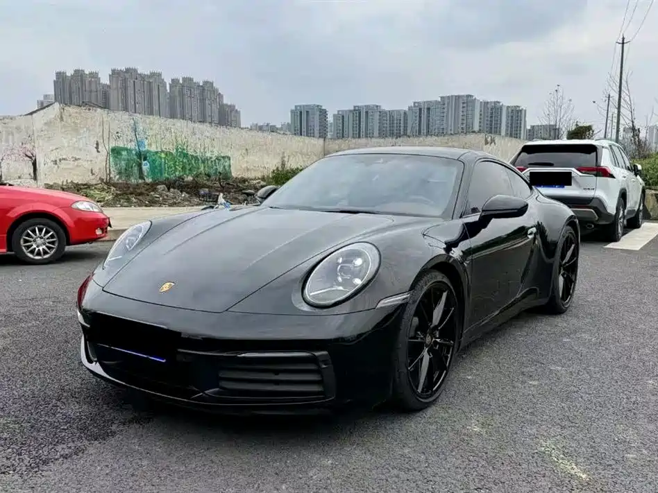 Porsche 911 2021