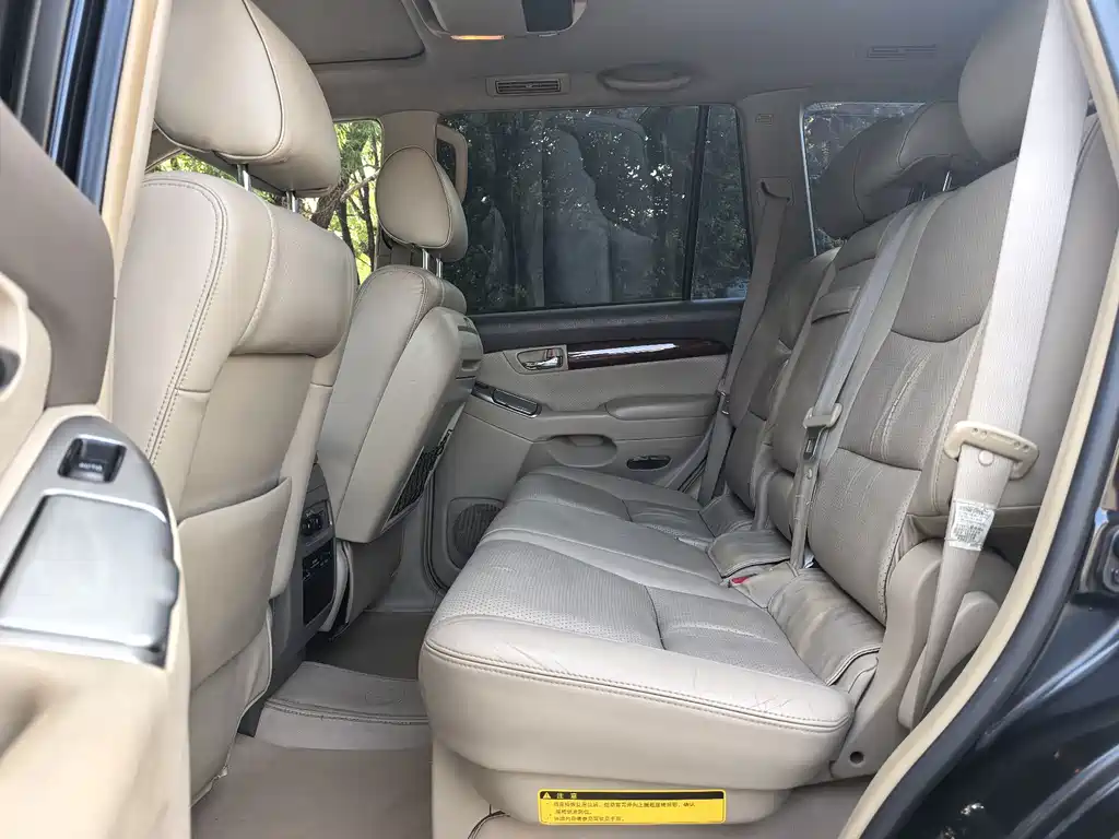 Toyota Prado — миниатюра 11