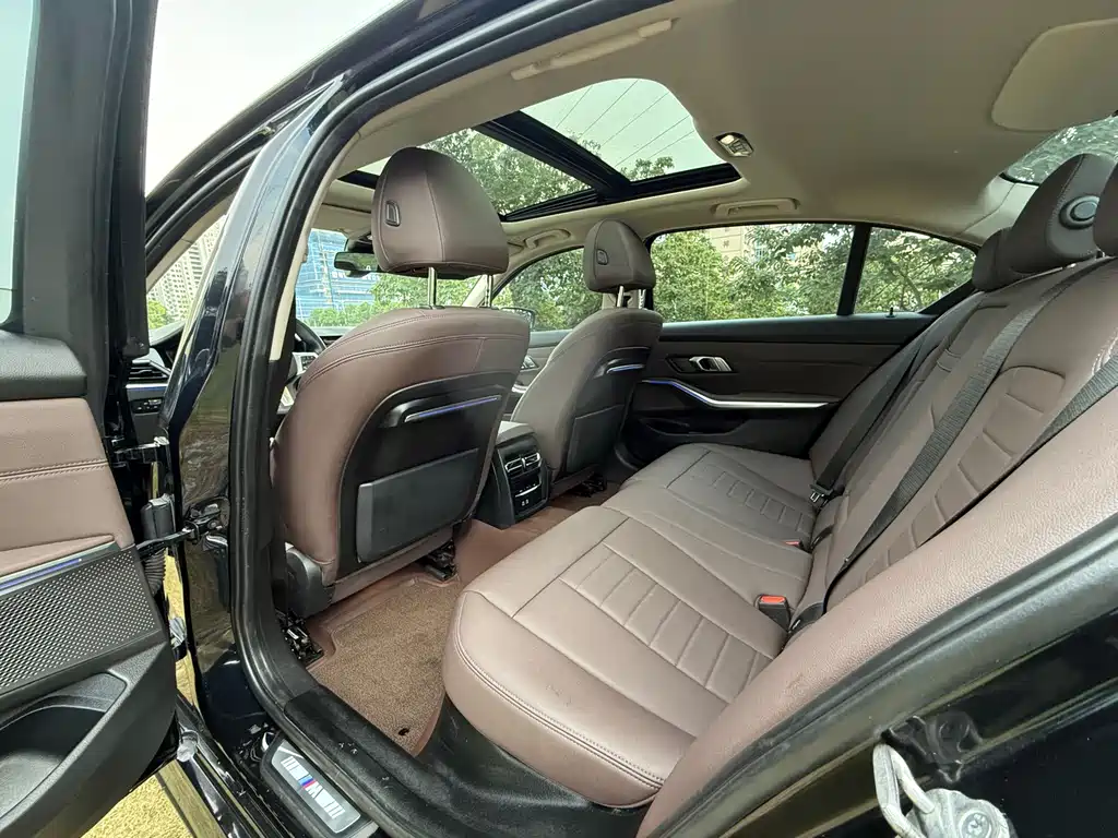 BMW 3 Series — миниатюра 8