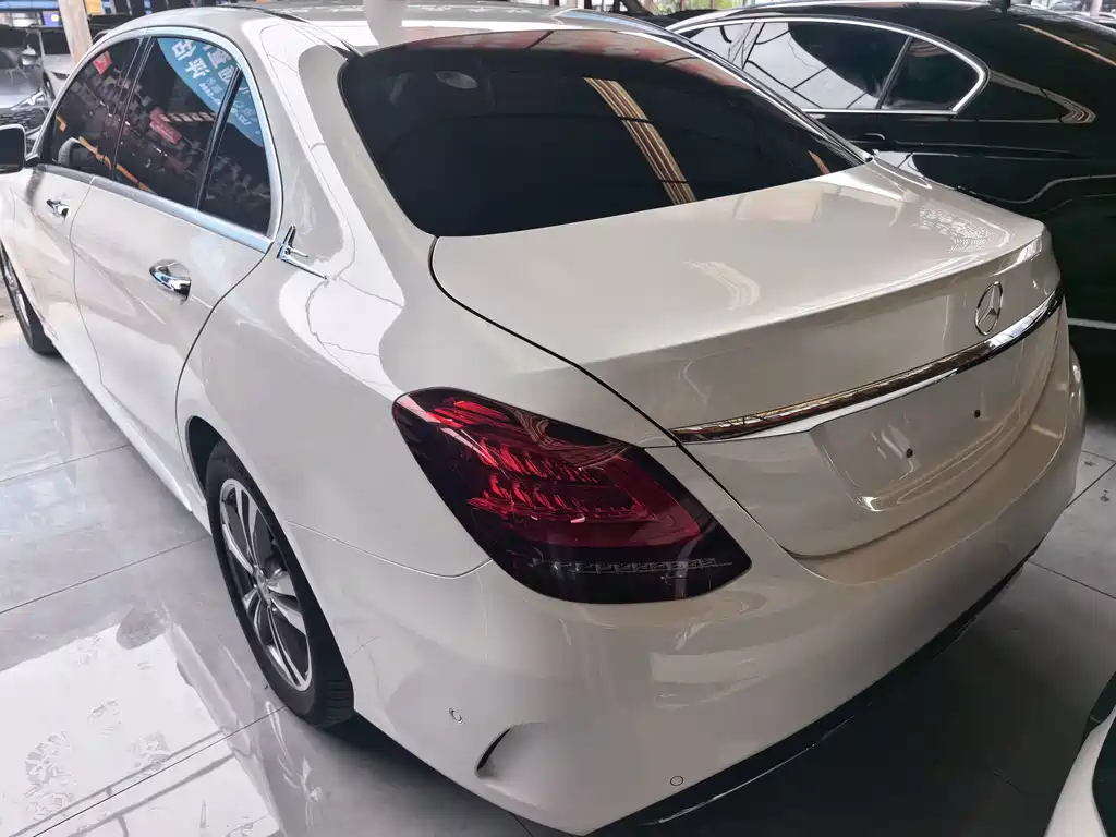 Mercedes-Benz C-Class — миниатюра 9