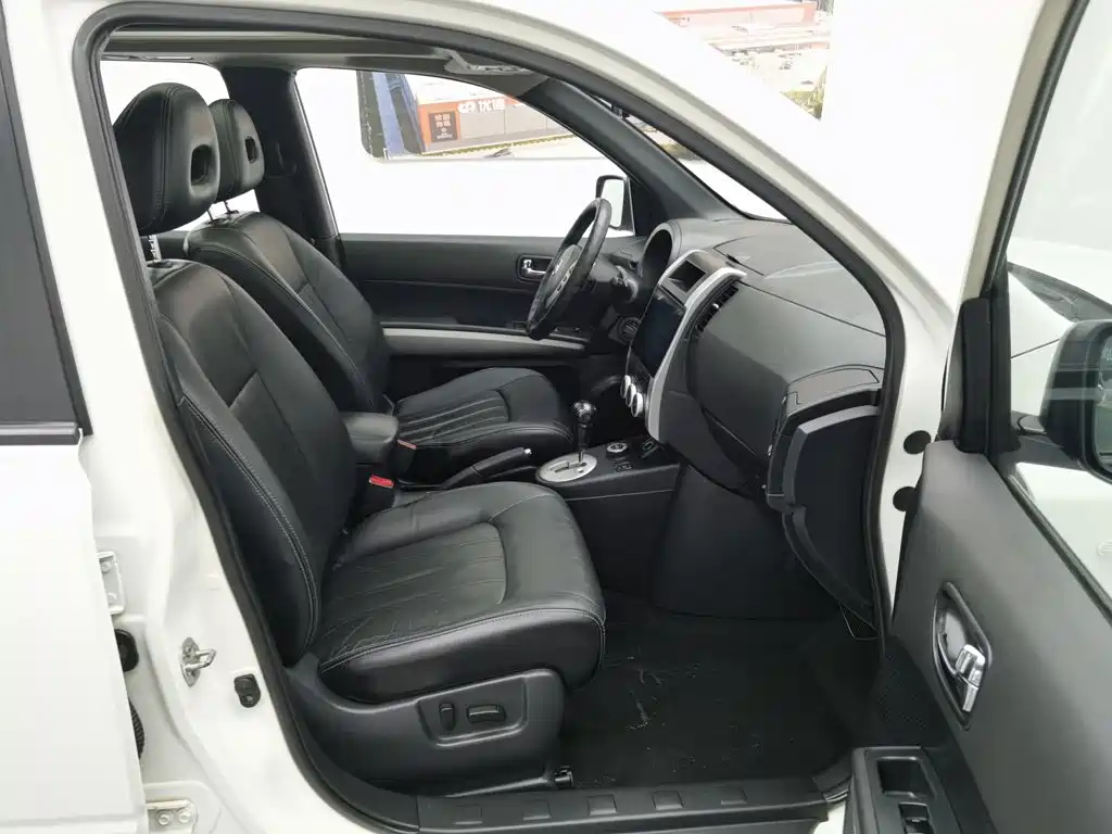 Nissan X-Trail — миниатюра 23