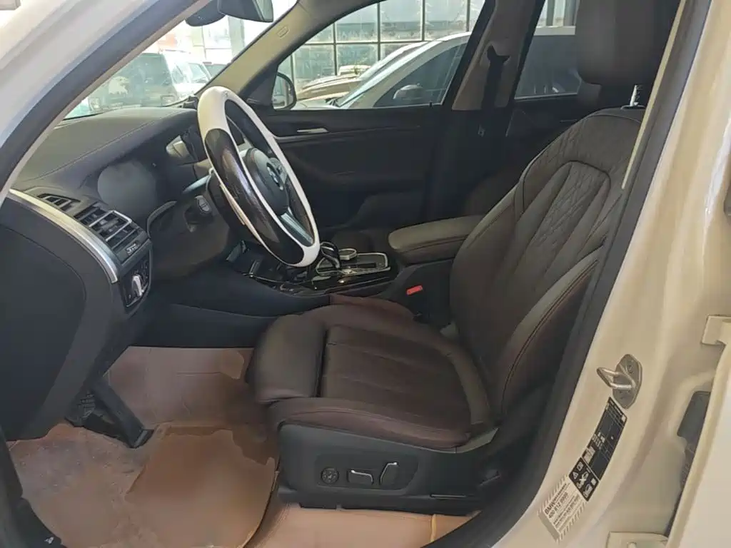 BMW X3 — миниатюра 15