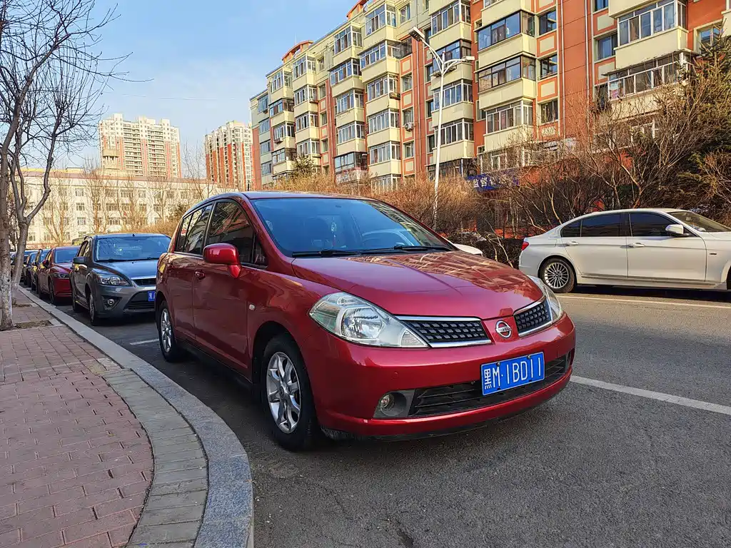 Nissan Tiida 2005 1.6GE AT