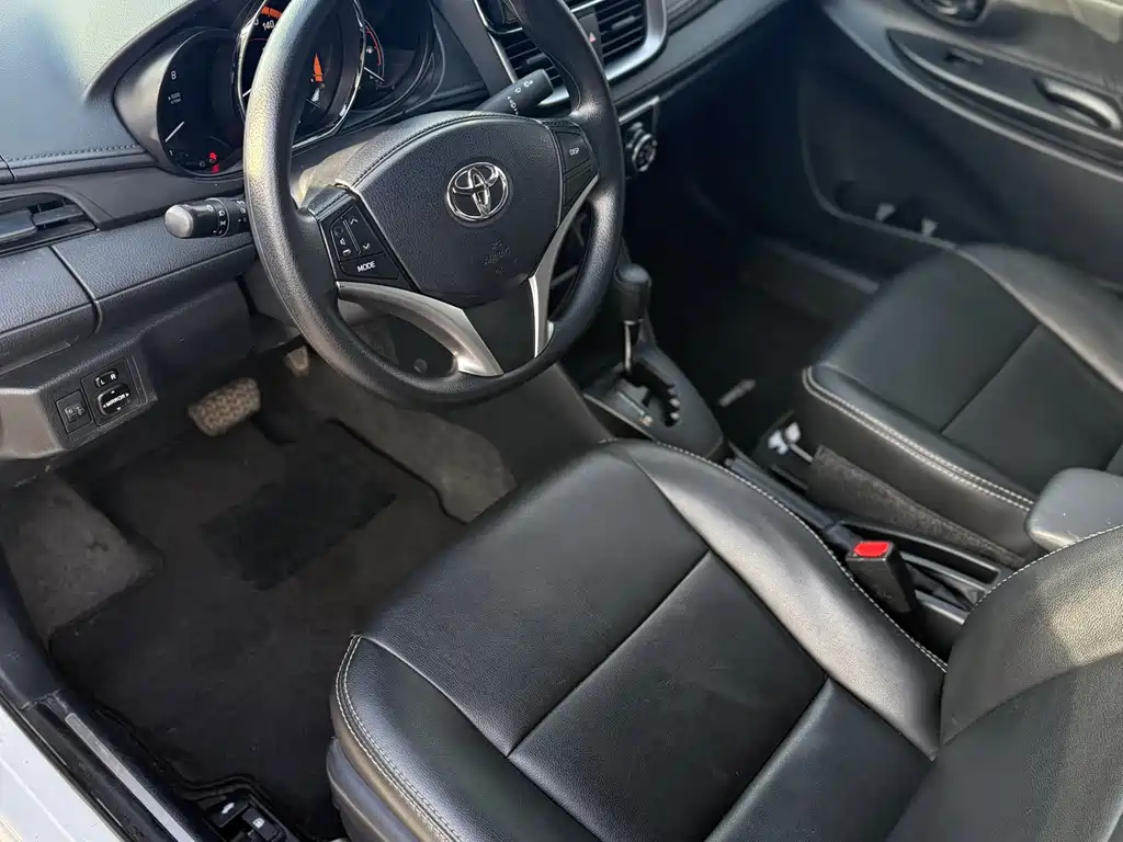 TOYOTA YARIS L TO ENJOY