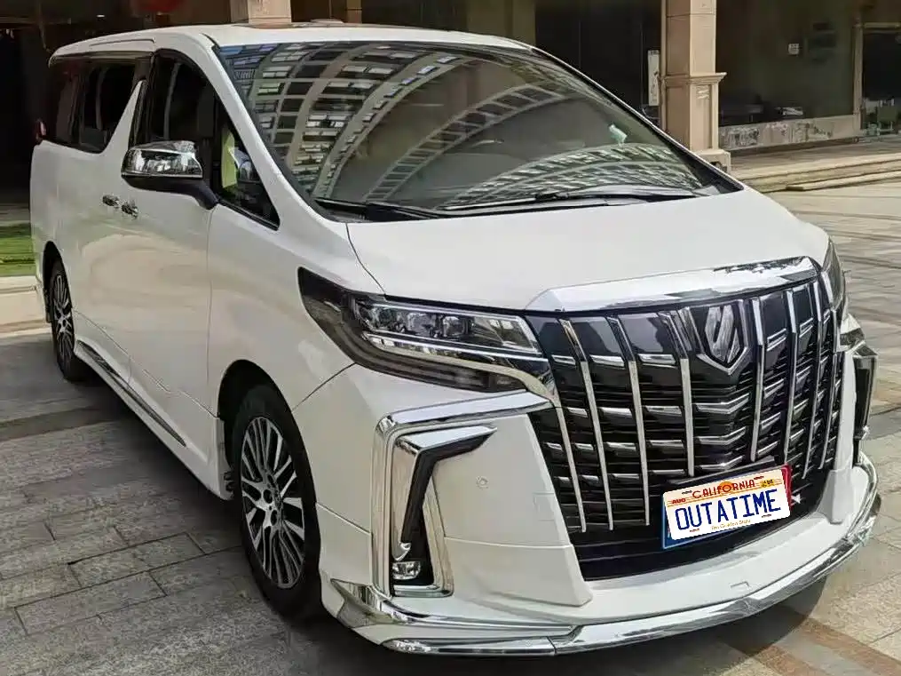 Toyota Alphard 2015