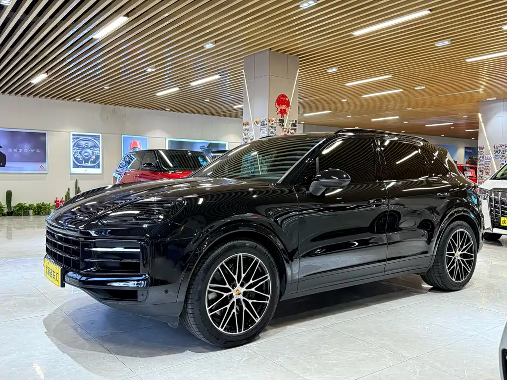 Porsche Cayenne 2024
