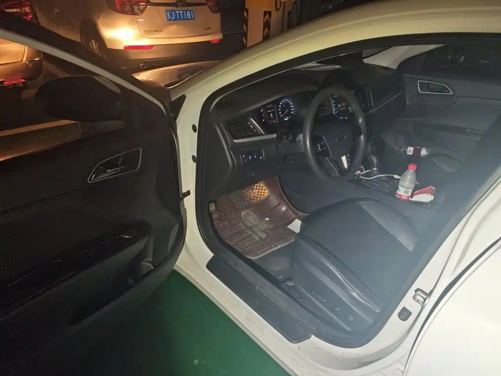 Hyundai Mistra — миниатюра 12
