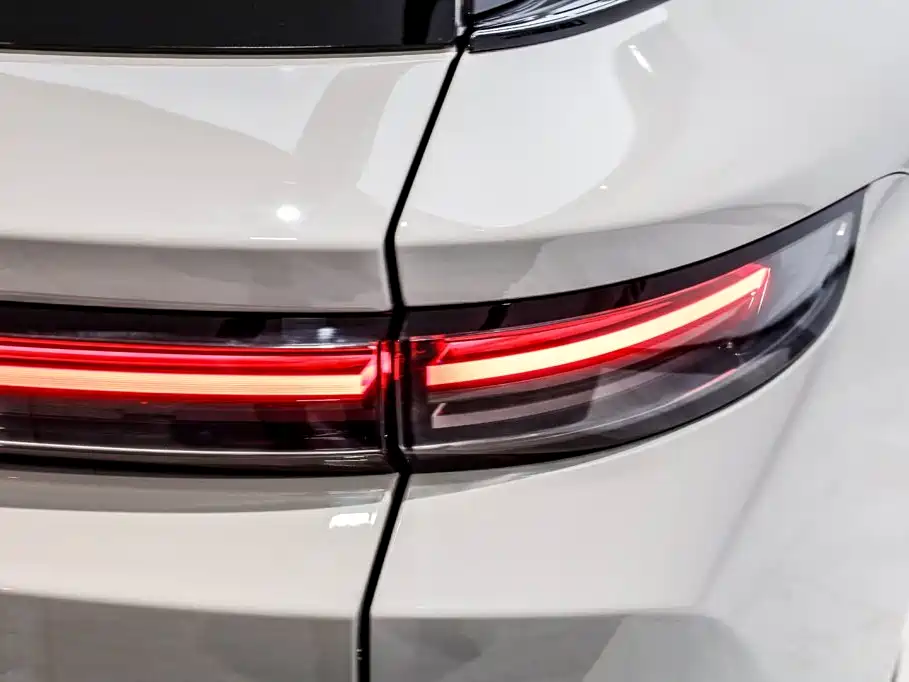 Li Auto Li i8 — миниатюра 24