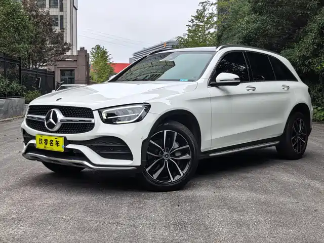 MERCEDES BENZ GLC