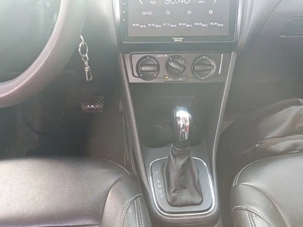 Volkswagen Polo — миниатюра 14
