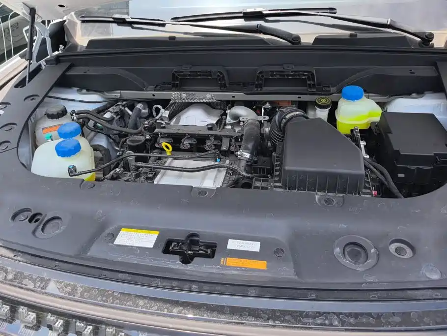 Dongfeng eπ008 2025 210Ultra Smart Drive 5 мест