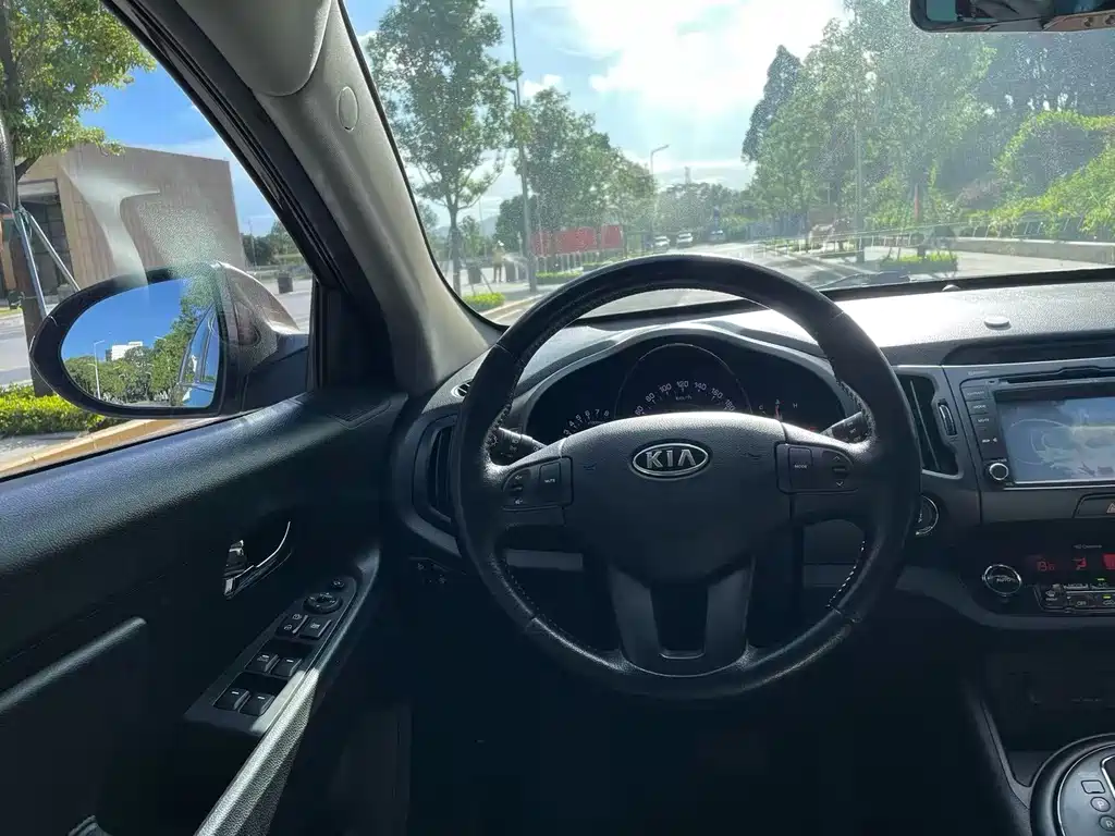 Kia Sportage — миниатюра 11