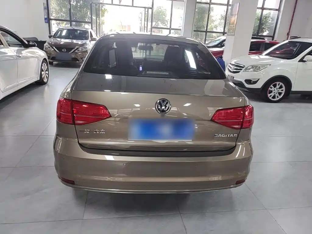 Volkswagen Sagitar — миниатюра 6