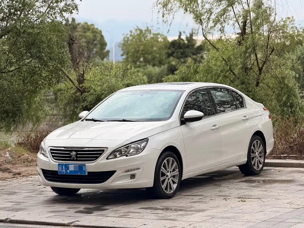 Купить Peugeot 408