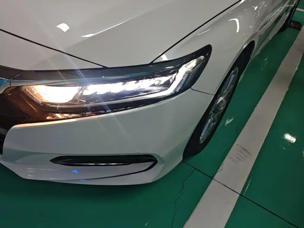 Honda Accord — миниатюра 24