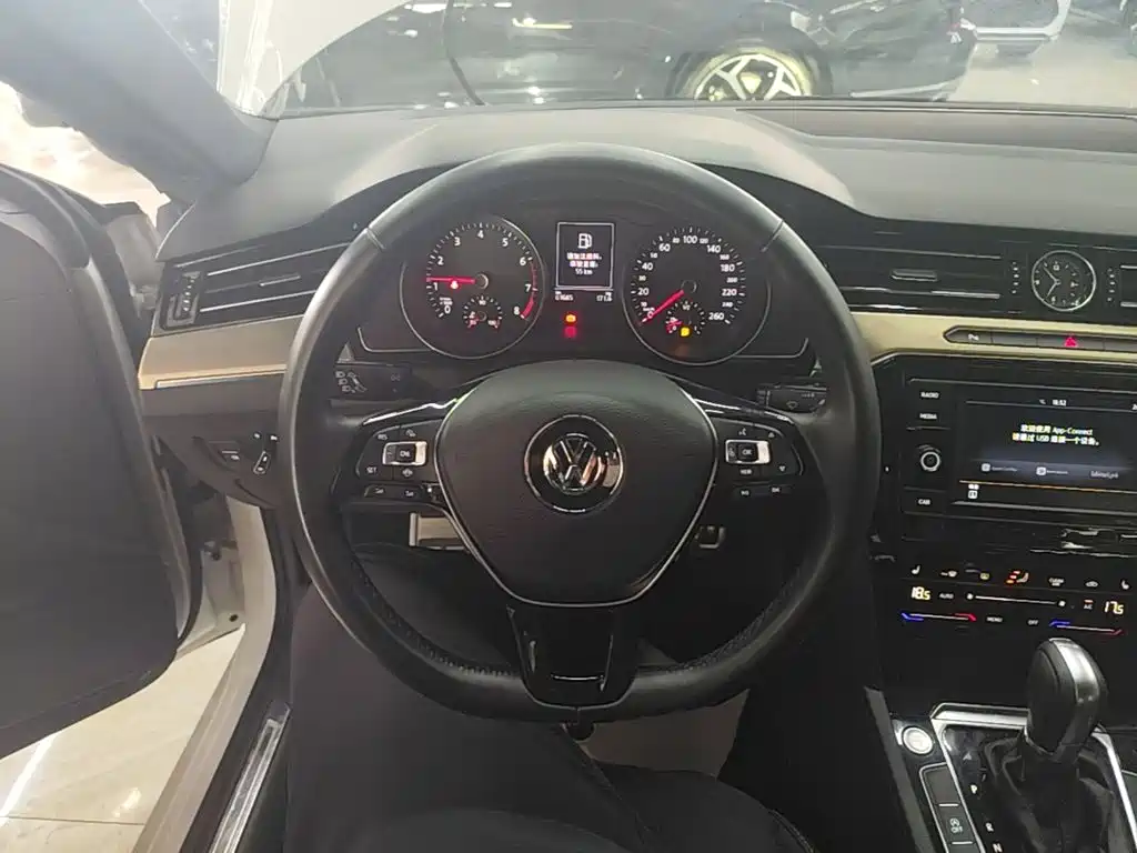 Volkswagen CC — миниатюра 11