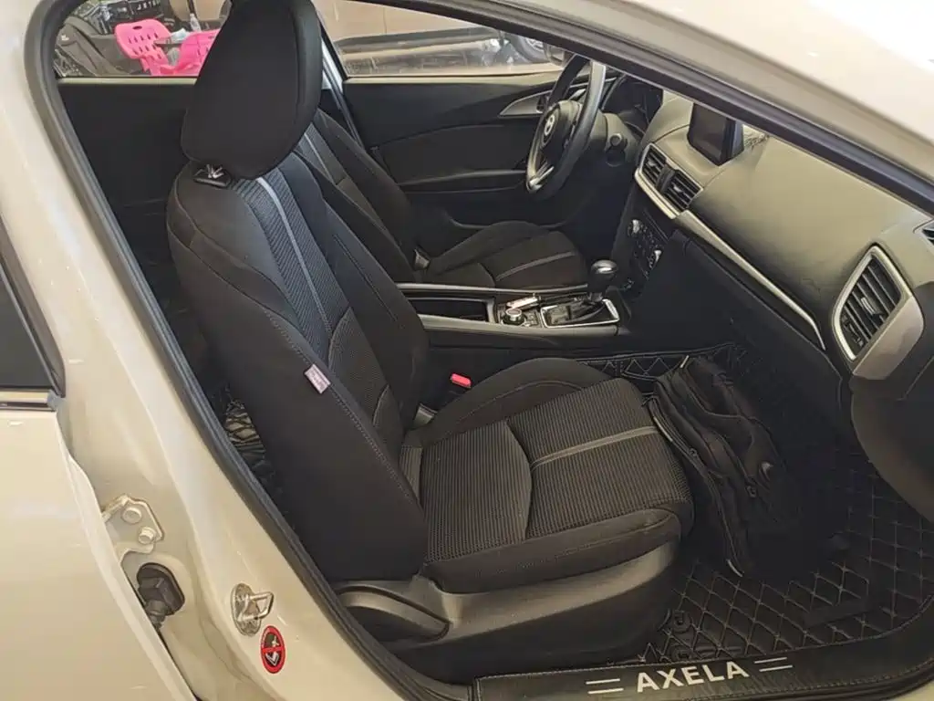 Mazda 3 Axela — миниатюра 25