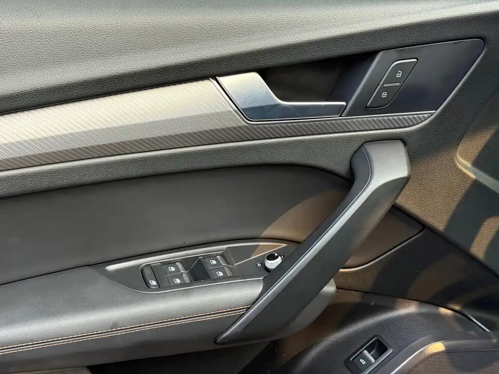 Audi Q5L — миниатюра 13