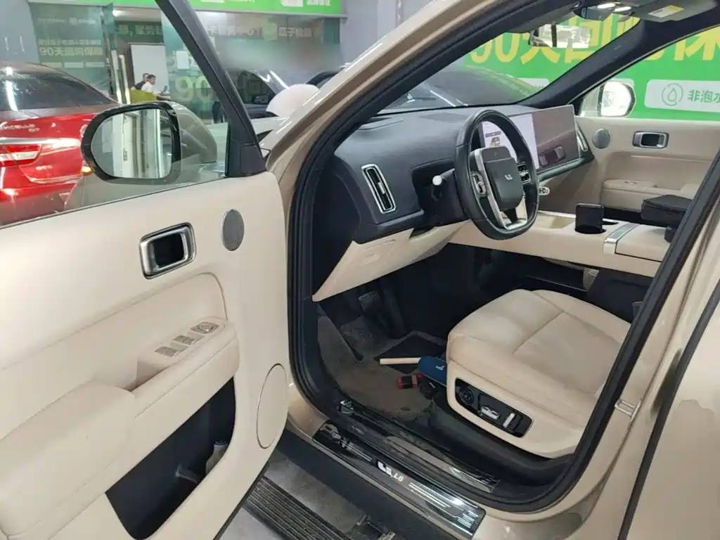 Li Auto Li L8 — миниатюра 16