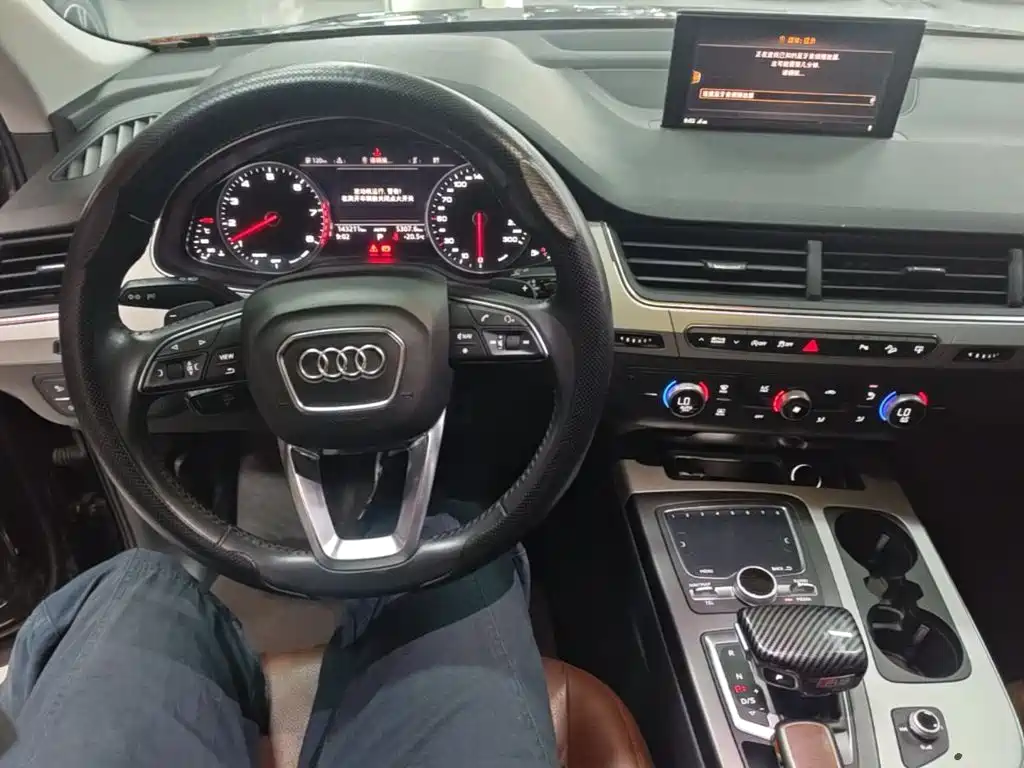 Audi Q7 — миниатюра 10