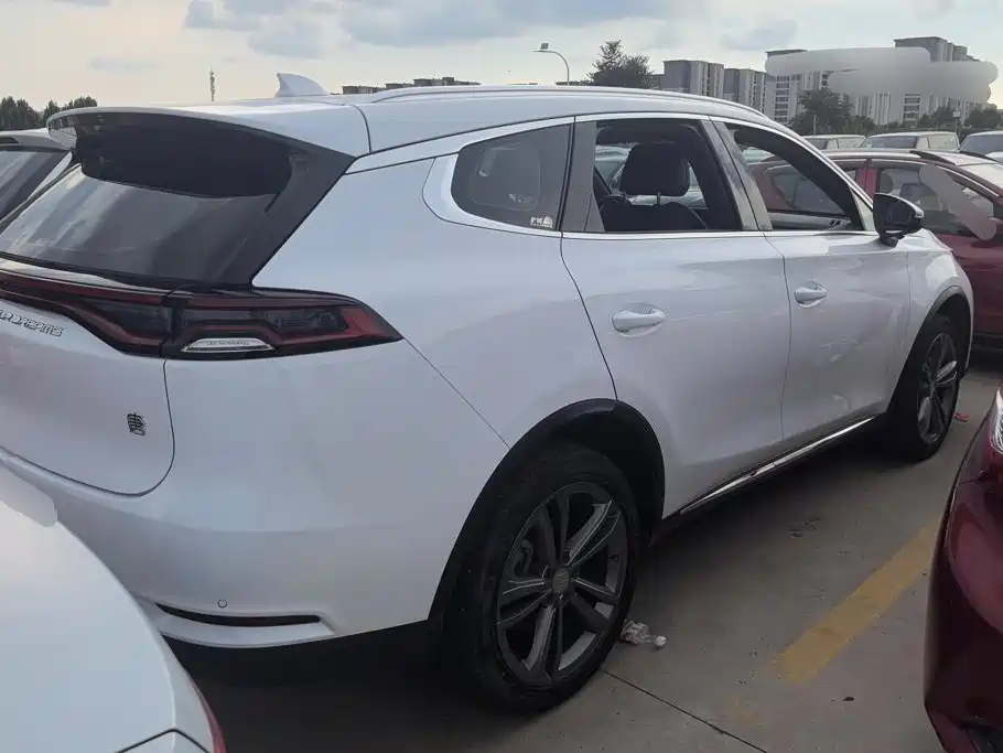 BYD Tang — миниатюра 3