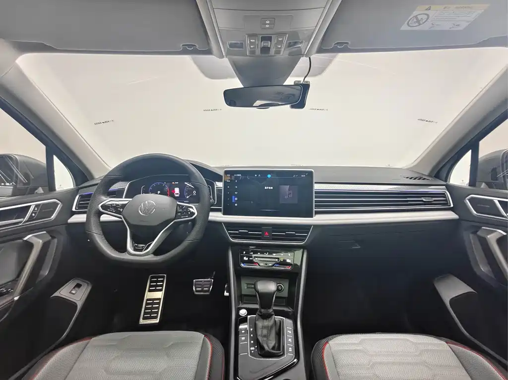 Volkswagen Tiguan L — миниатюра 5
