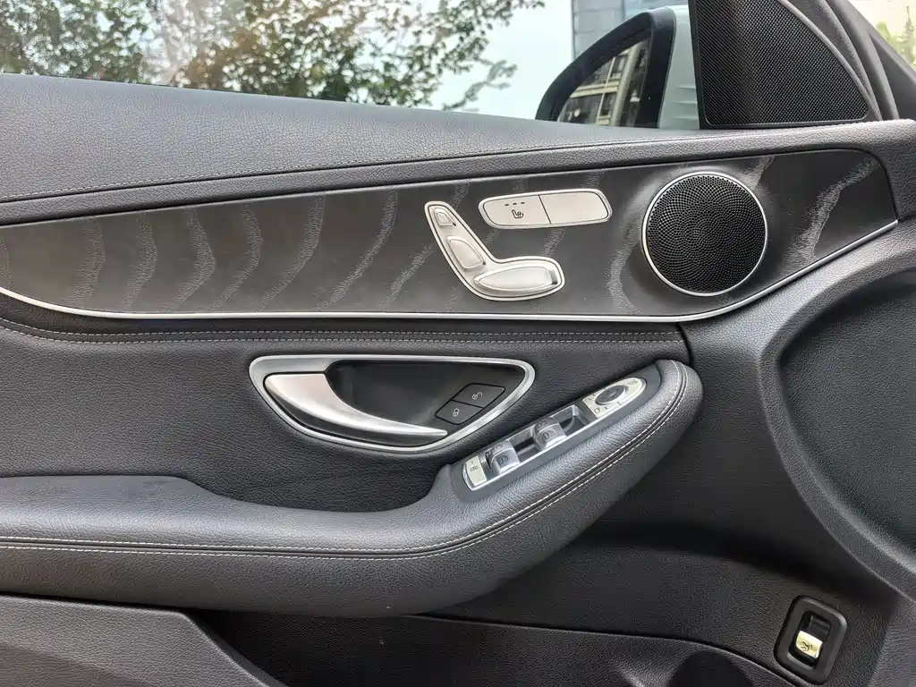 Mercedes-Benz C-Class — миниатюра 5