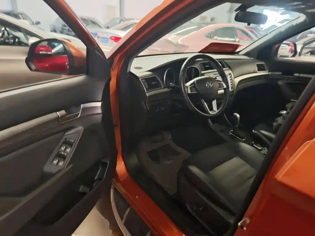 BAIC Senova X65 — миниатюра 16